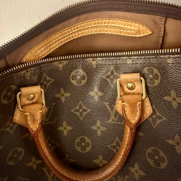 Louis Vuitton Monogram Canvas Speedy 30 - Picture 14 of 15